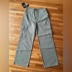 Silver Jeans Women's Sage Ankle Wide Cargo Pants